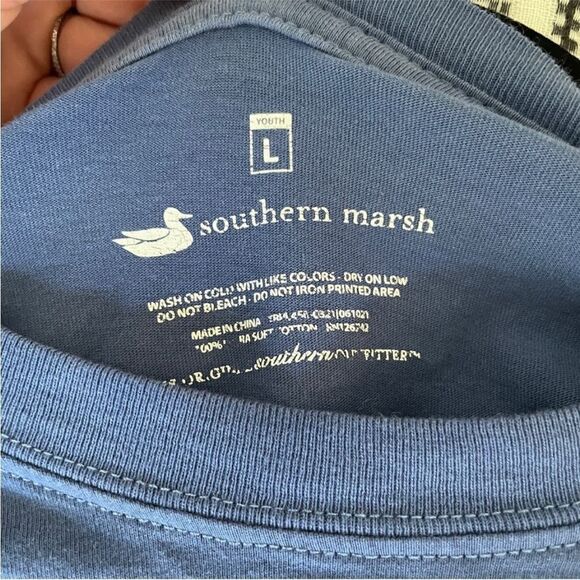 Southern Marsh Blue size Large T-Shirt Paper Mountains Long Sleeve Kid’s Unisex - Picture 2 of 7